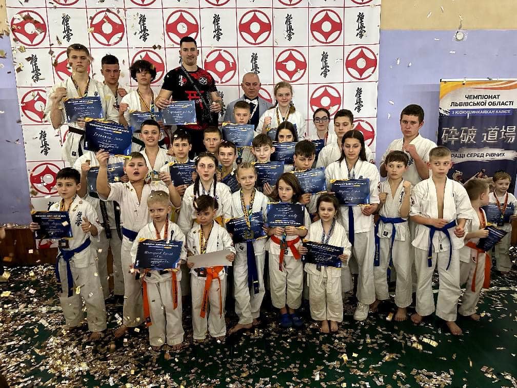 Каратисти з Мукачева вибороли 20 медалей на Відкритому чемпіонаті Львівської області