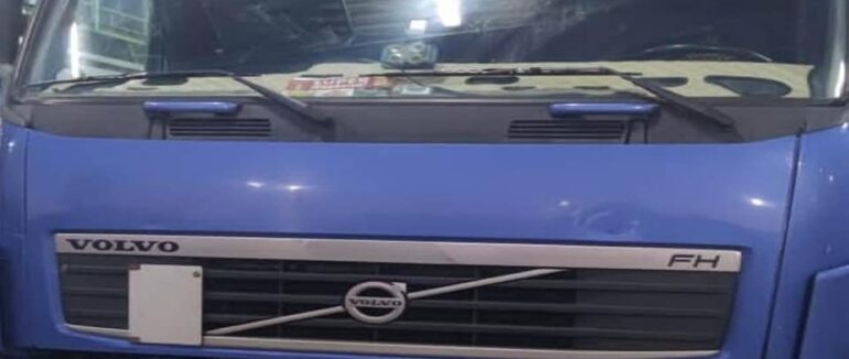 У ПП «Ужгород» виявили вантажівку із партією автозапчастин без документів