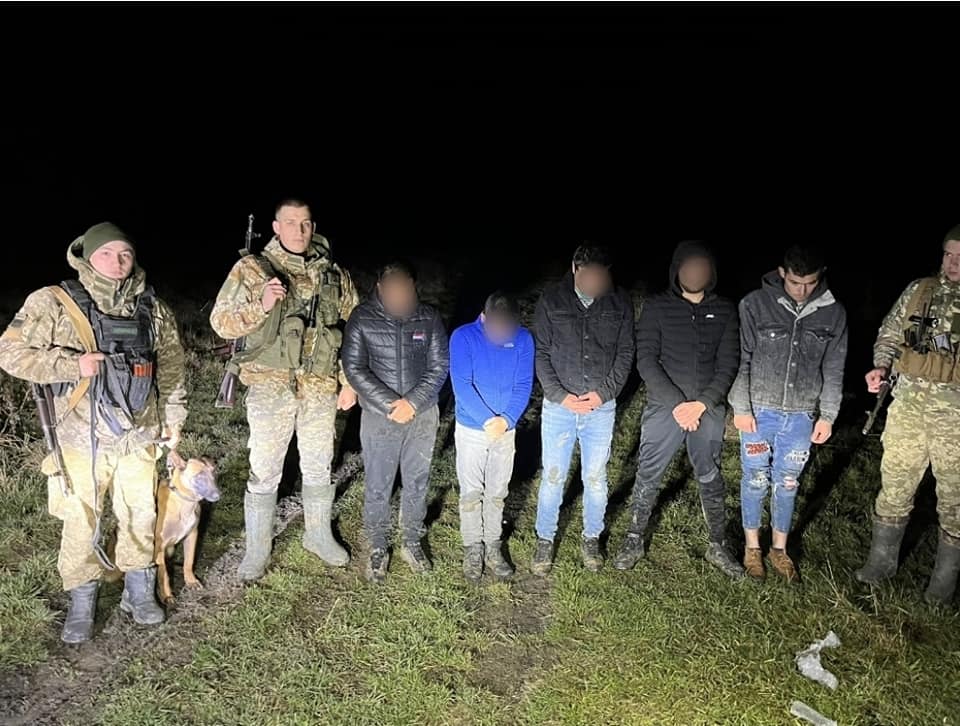 Закарпатські прикордонники затримали чергових "ухилянтів" поблизу кордону