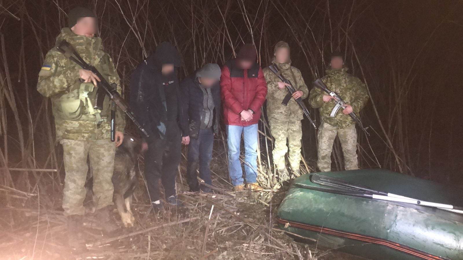 Закарпатські прикордонники затримали біля кордону з Румунією та Угорщиною порушників