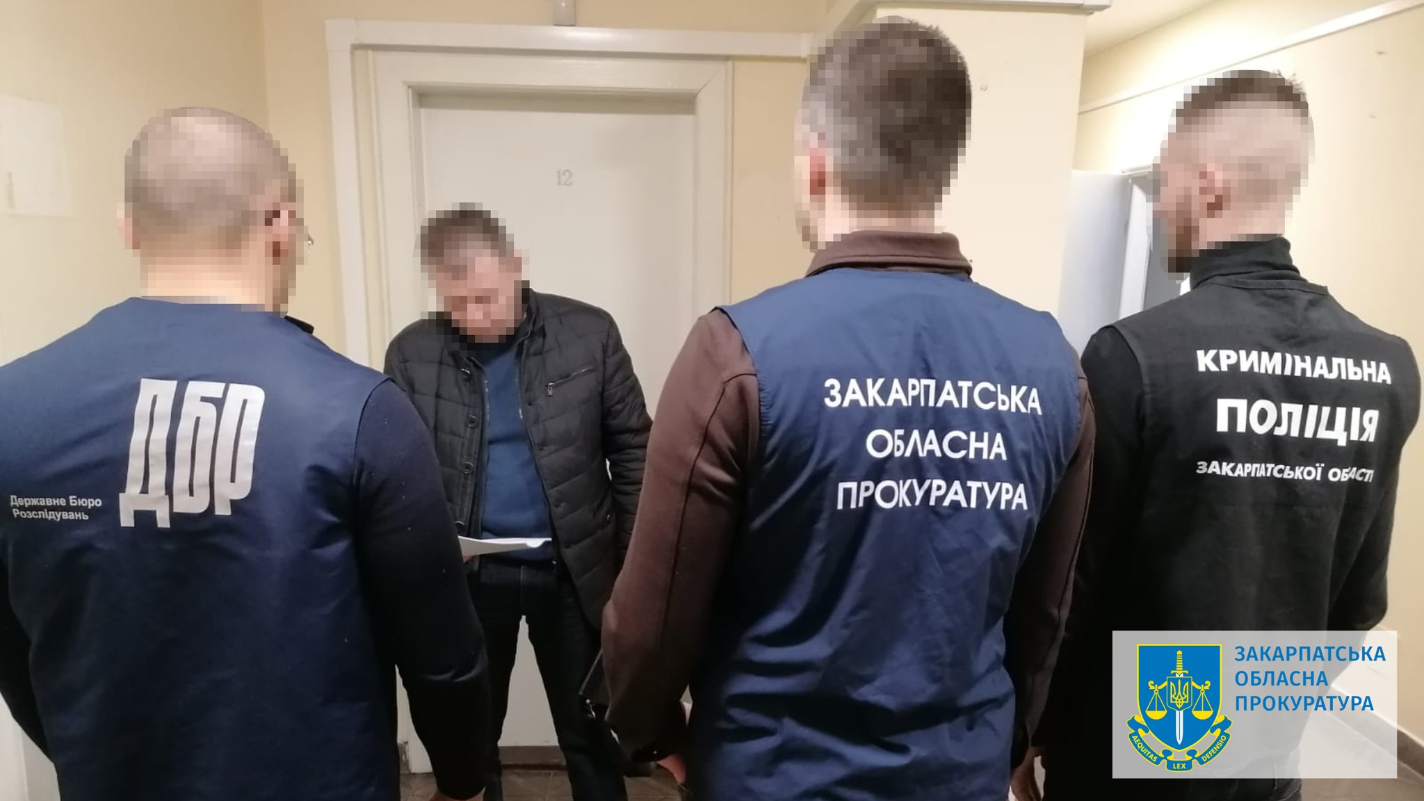 Техніка вартістю понад 87 млн грн: на Закарпатті підозрюють заступника начальника та інспектора митного поста у службовій недбалості