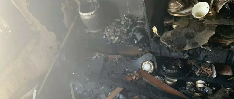 В Ужгороді на пожежі у квартирі загинула жінка