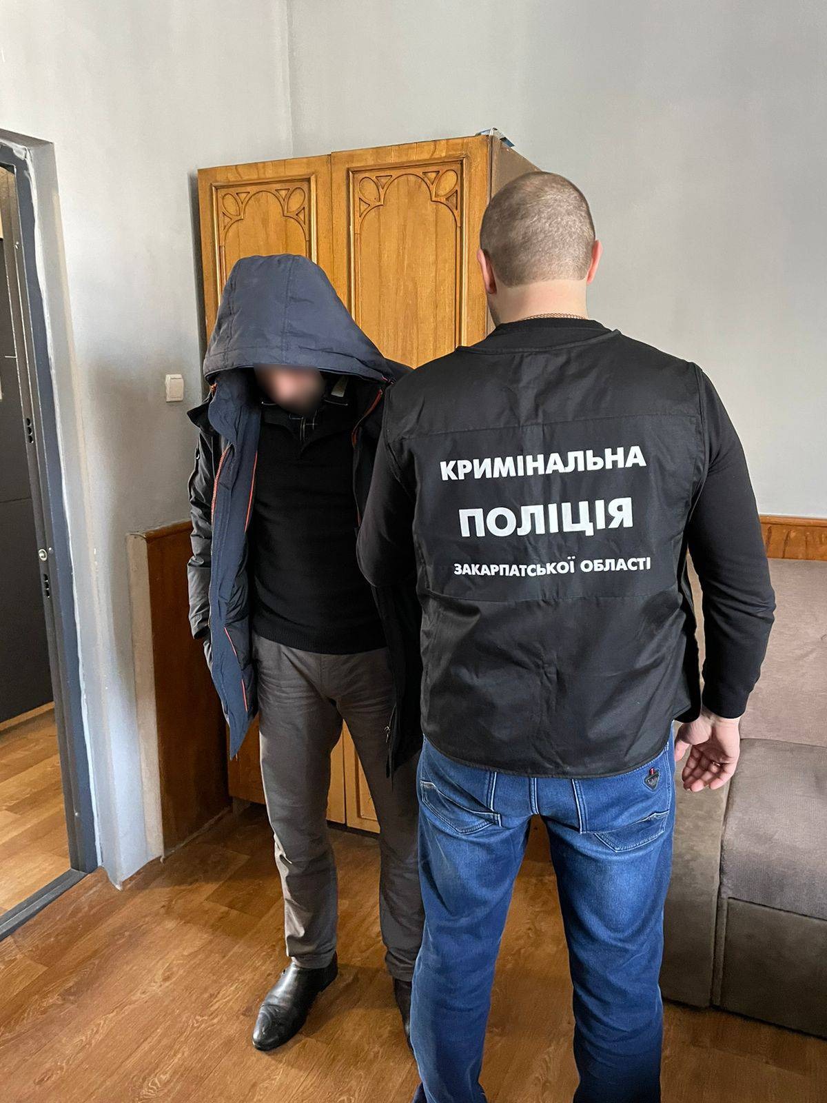 У Рахові викрили чоловіка на збуті нелегальних боєприпасів