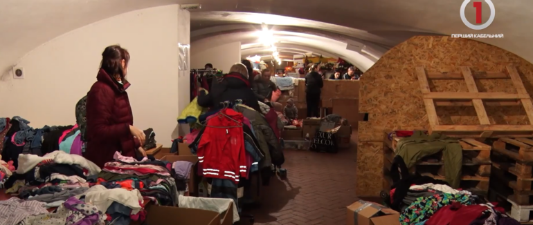 День мами і дитини: у “Совиному гнізді” матусь-переселенок не меншає (ВІДЕО)