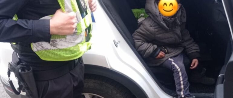 У Мукачеві повернули додому 8-річного хлопчика, який сам блукав містом