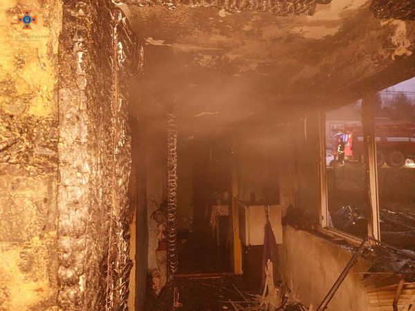 Господар відчув запах диму: на світанку на Хустщині сталася пожежа