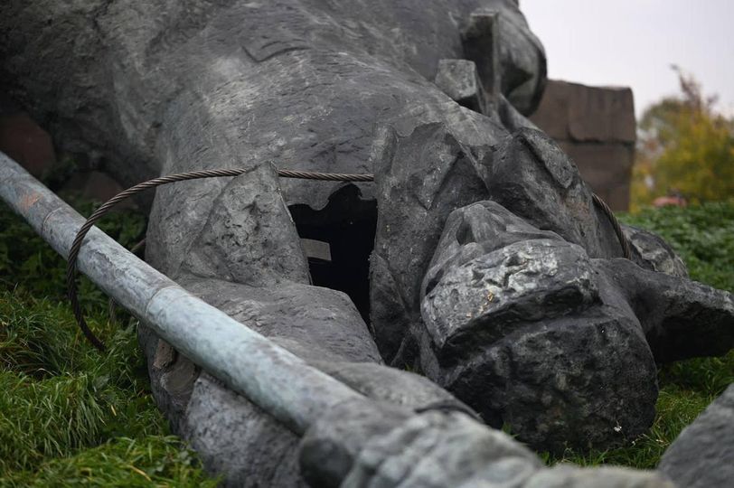 Закарпаття — лідер за кількістю демонтованих радянських об`єктів в Україні з початку війни
