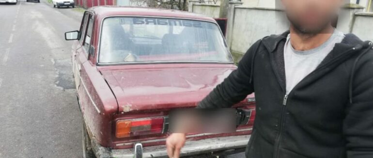 В Ужгороді нетверезий водій в’їхав у кювет