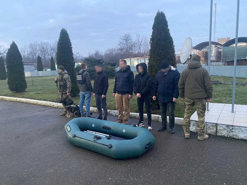 На Закарпатті затримали 8 "ухилянтів"