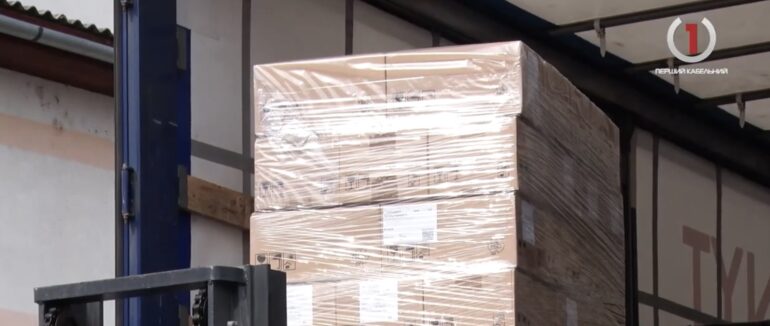 Допомога із США: до Берегова направили вантажівку із обігрівачами (ВІДЕО)