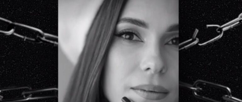 Зник безвісті на війні: ужгородка присвятила пісню своєму чоловіку