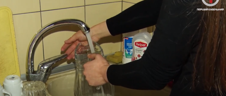 Вода не по кишені: як мукачівці реагують на нові платіжки? (ВІДЕО)