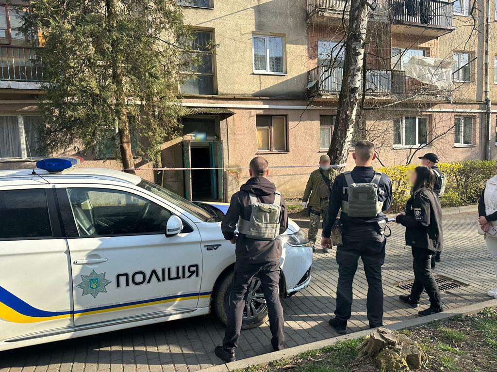На Закарпатті заблокували збут бойових гранат зловмисником, який зараз відбуває покарання