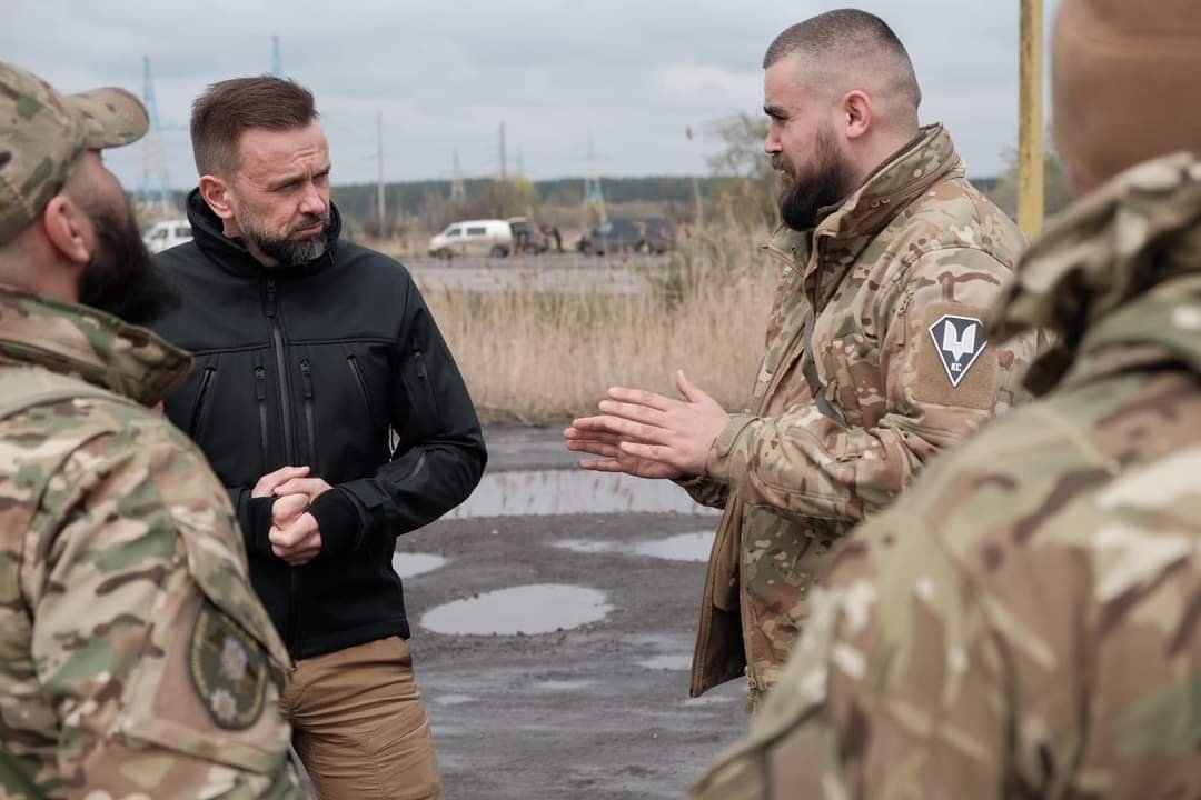 Голова Закарпатської ОВА Віктор Микита зустрівся з закарпатськими воїнами, які воюють на передовій