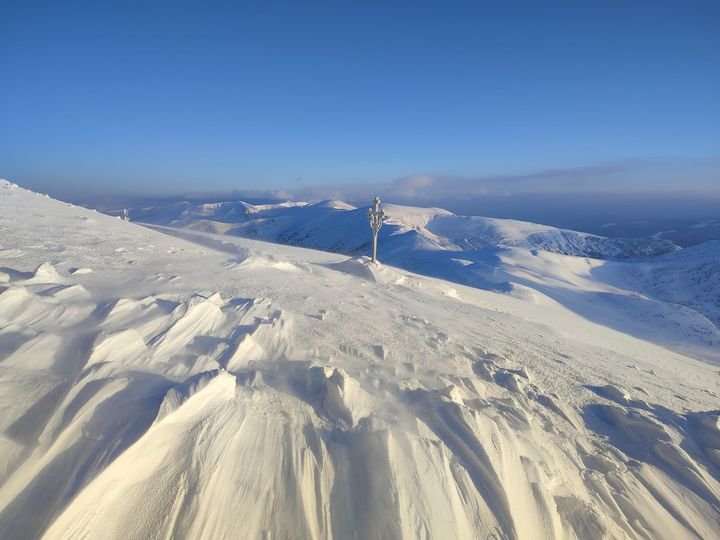 На Рахівщині у горах вдарив мороз, температура повітря -11°С