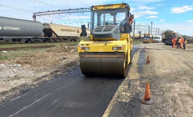 На Закарпатті розпочали сезон відновлення автошляхів