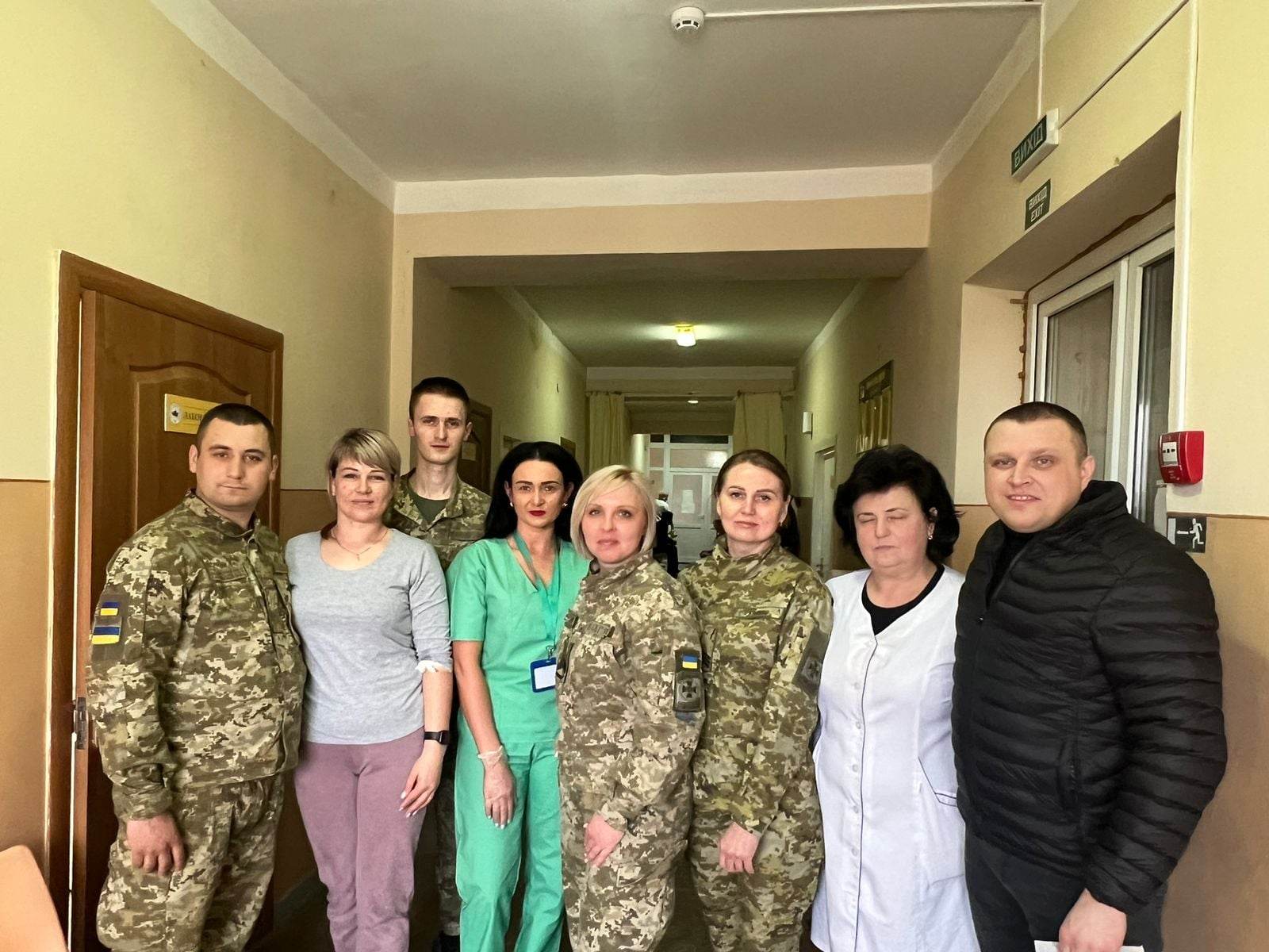 Закарпатські прикордонники стали донорами крові для колег