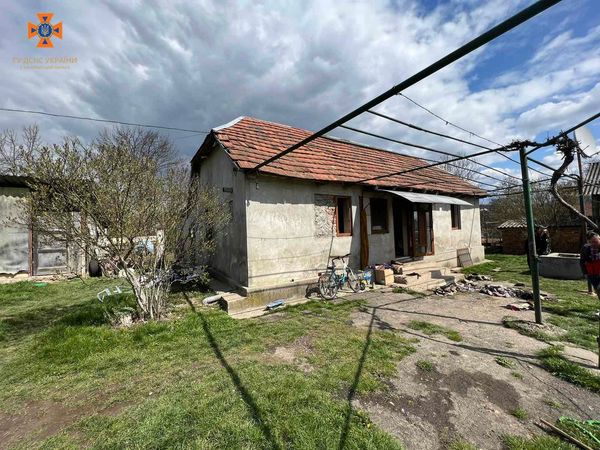 Пожежа через праску: на Хустщині згорів будинок (ФОТО)