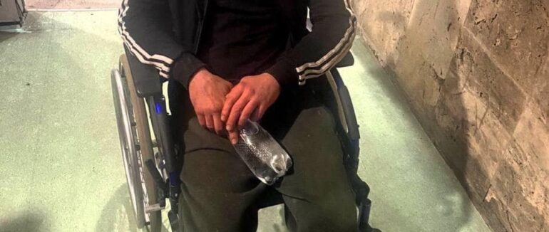 В Ужгороді патрульні упродовж доби допомогли двом закарпатцям, які опинилися в безпорадному стані