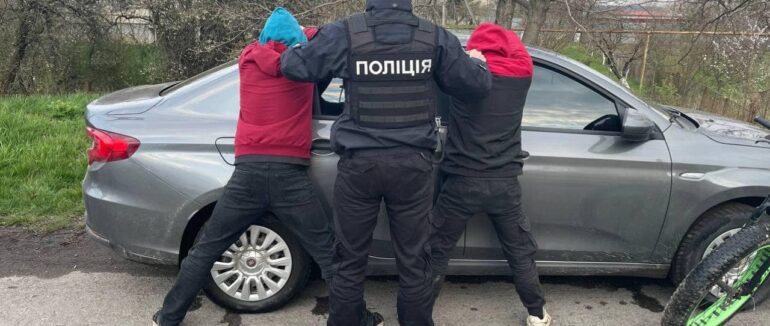 В Ужгороді затримали двох крадіїв