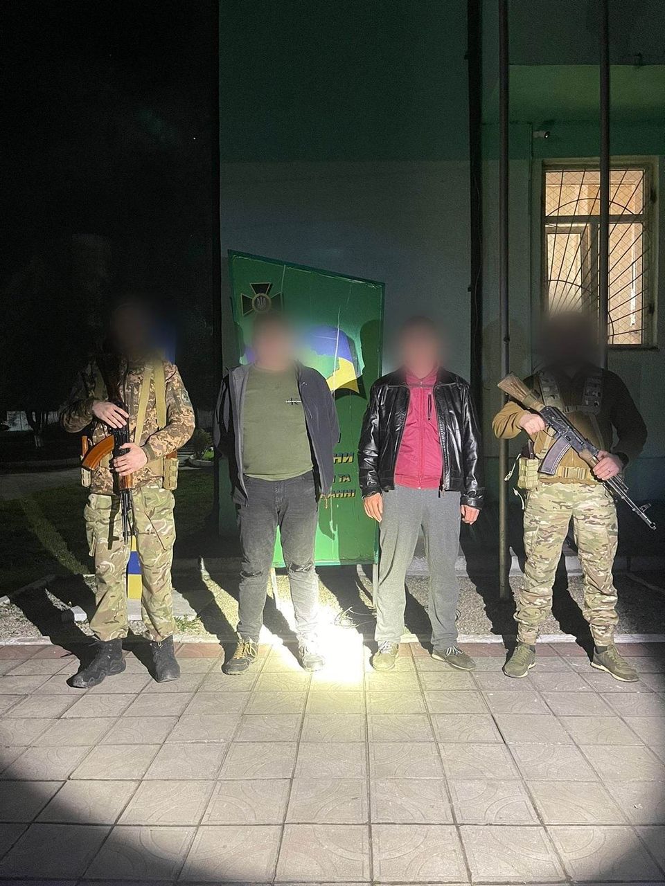 Мукачівські прикордонники зупинили 5 порушників кордону