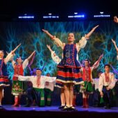 «Діти Закарпаття – воїнам ЗСУ»: в Ужгороді відбувся концерт на підтримку захисників України (ФОТО)