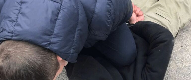 Пограбував посеред ночі: в Ужгороді чоловік напав на переселенку