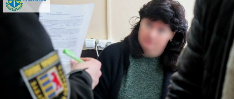 На Закарпатті жінка-медик за гроші робила інвалідні довідки