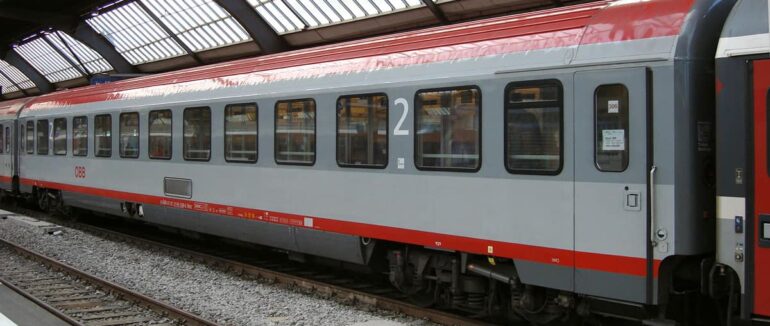 З 24 квітня почне курсувати новий безпересадковий вагон сполученням Відень-Чоп