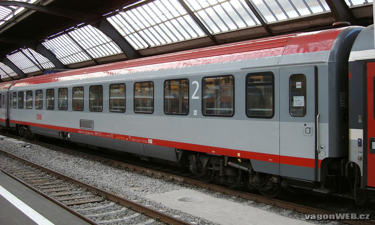 З 24 квітня почне курсувати новий безпересадковий вагон сполученням Відень-Чоп