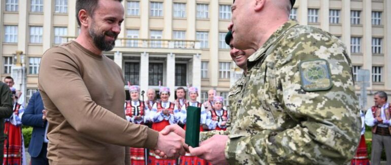 Голова Закарпатської ОВА отримав нагороду від прикордонників