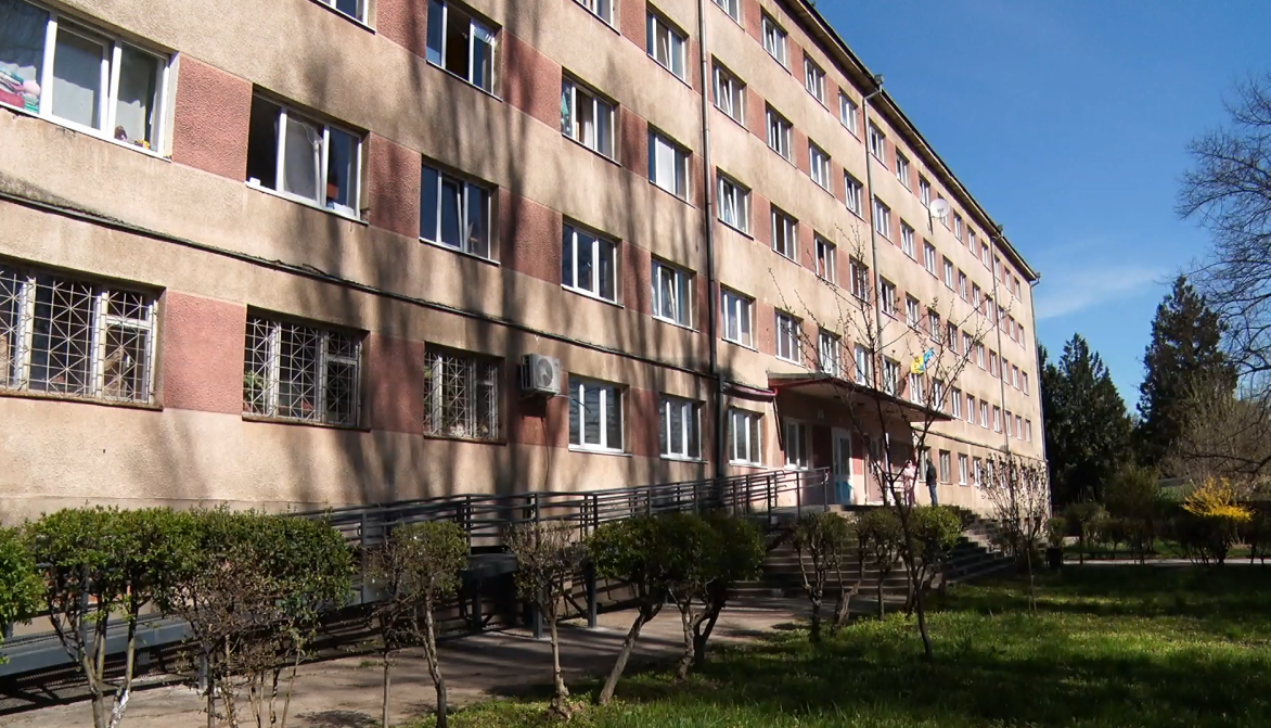 Студентка без житла: деталі пожежі в кімнаті гуртожитку в Ужгороді (ФОТО, ВІДЕО)