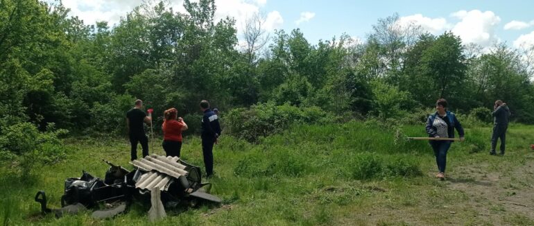 На Ужгородщині сотні жителів села Оноківців вийшли на традиційну екотолоку