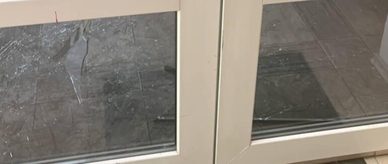 В Ужгороді затримали чоловіка, який намагався проникнути до чужого офісу