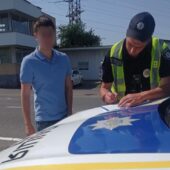 За поїздки “під кайфом”: майже сотню порушників за місяць спіймали патрульні Закарпаття