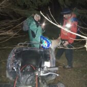 Заблукалі з собаками: рахівські рятувальники знайшли в горах подружжя з Дніпра (ФОТО)