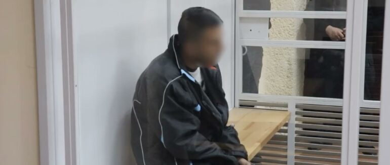 Затуляв дітям рот: у Перечині зухвалий зловмисник намагався пограбувати дім (ВІДЕО)