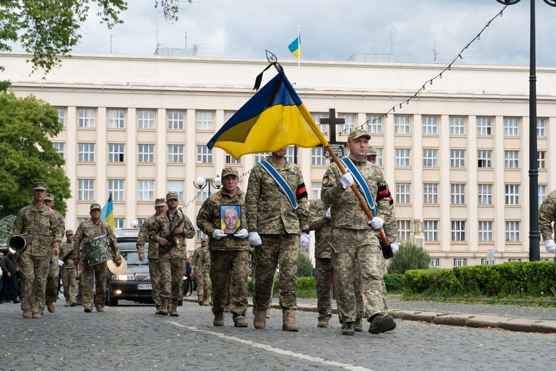 В Ужгороді поховали військового Святослава Тимощука