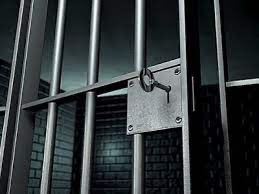 Мукачівця за розбійний напад на ювелірний магазин засудили до понад 9 років ув’язнення