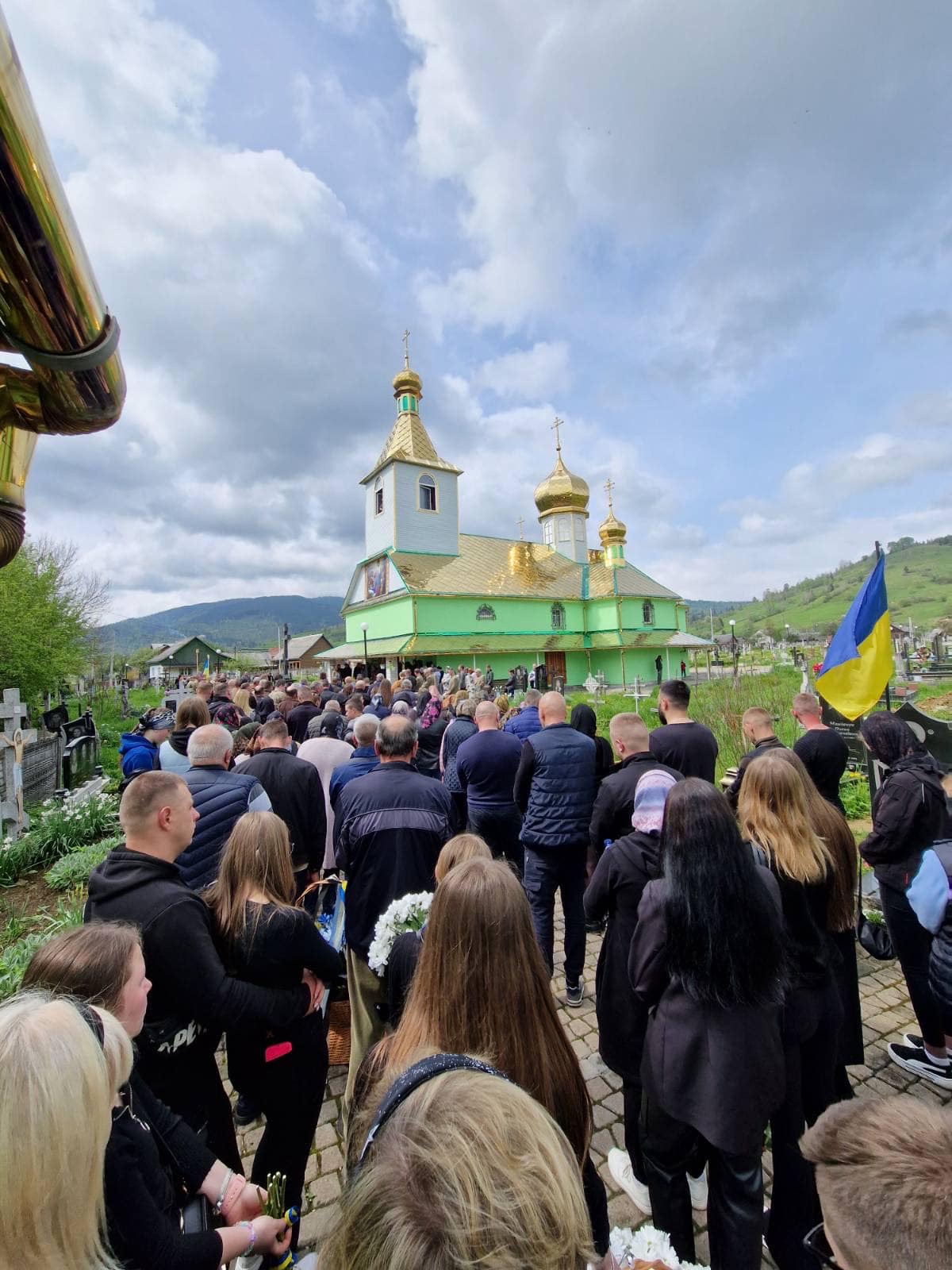 На Рахівщині попрощалися з полеглим Героєм Андрієм Сорохманюком