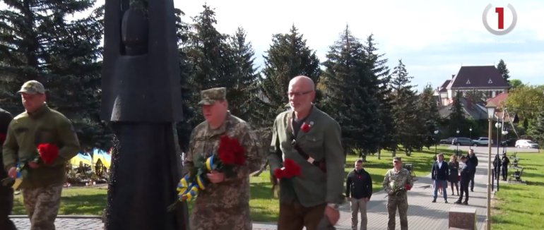 День пам’яті та примирення: Закарпаття доєдналося до відзначення важливої дати (ВІДЕО)