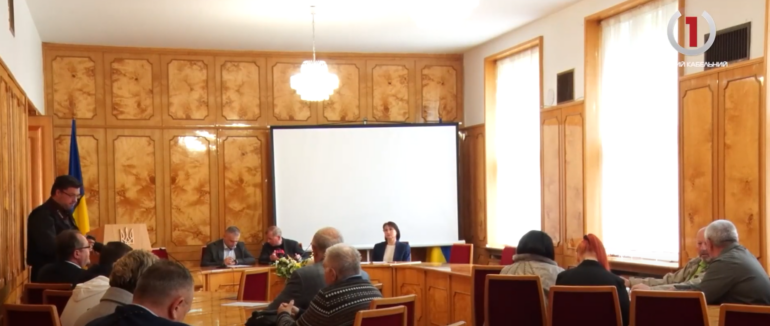 Роль громадських організацій: в Ужгороді відбулося засідання президії при Закарпатській ОВА (ВІДЕО)