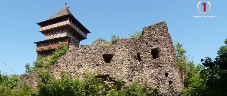 Толока під замком: Оноківська громада влаштувала прибирання в Невицькому (ВІДЕО)