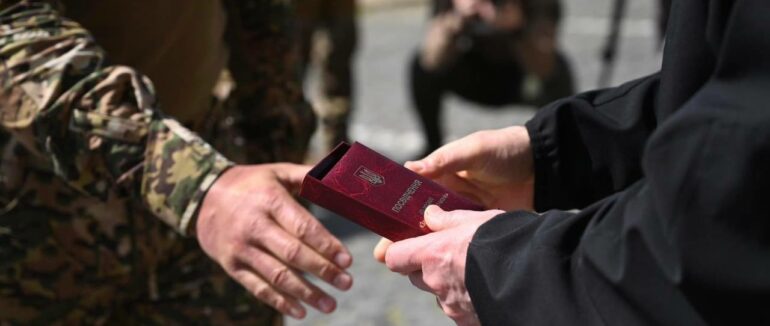 У Закарпатській ОВА вручили державні відзнаки