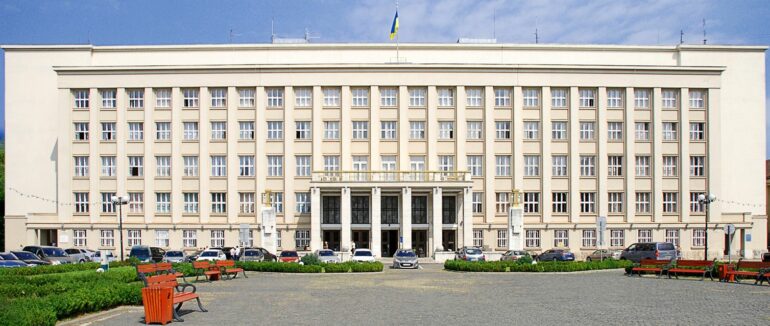 У п’ятницю відбудеться позачергова сесія Закарпатської обласної ради VІІІ скликання