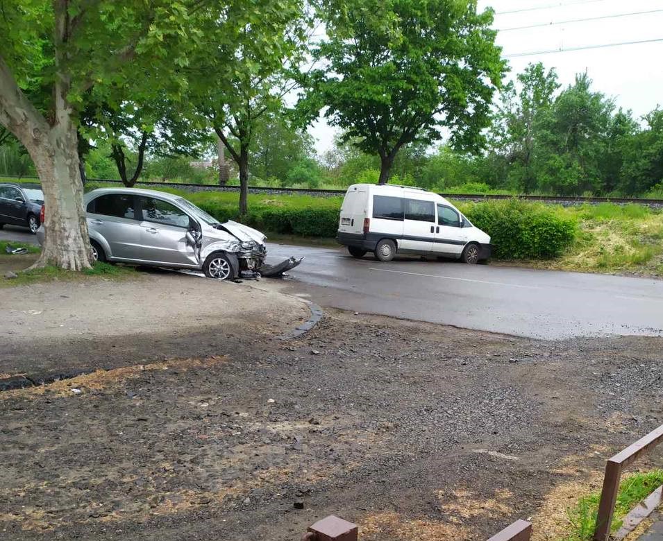 У Мукачеві трапилася ДТП: зіштовхнулися два автомобілі