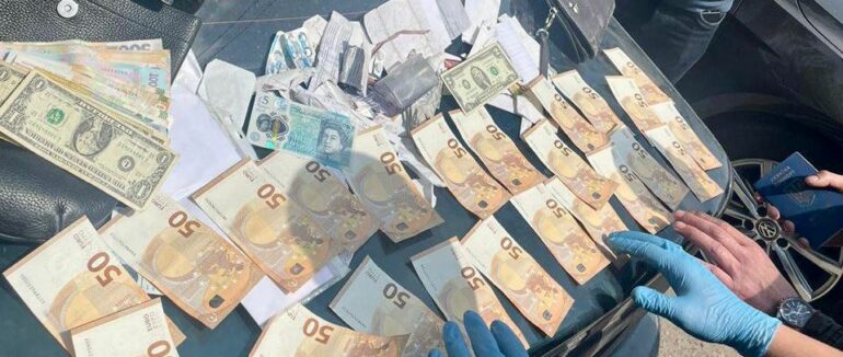 Крадії-гастролери: Закарпатські поліцейські знешкодили групу злочинців