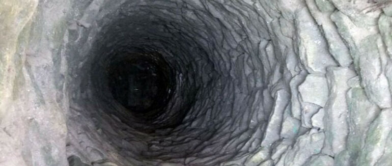 На Хустщині в колодязі виявили тіло чоловіка