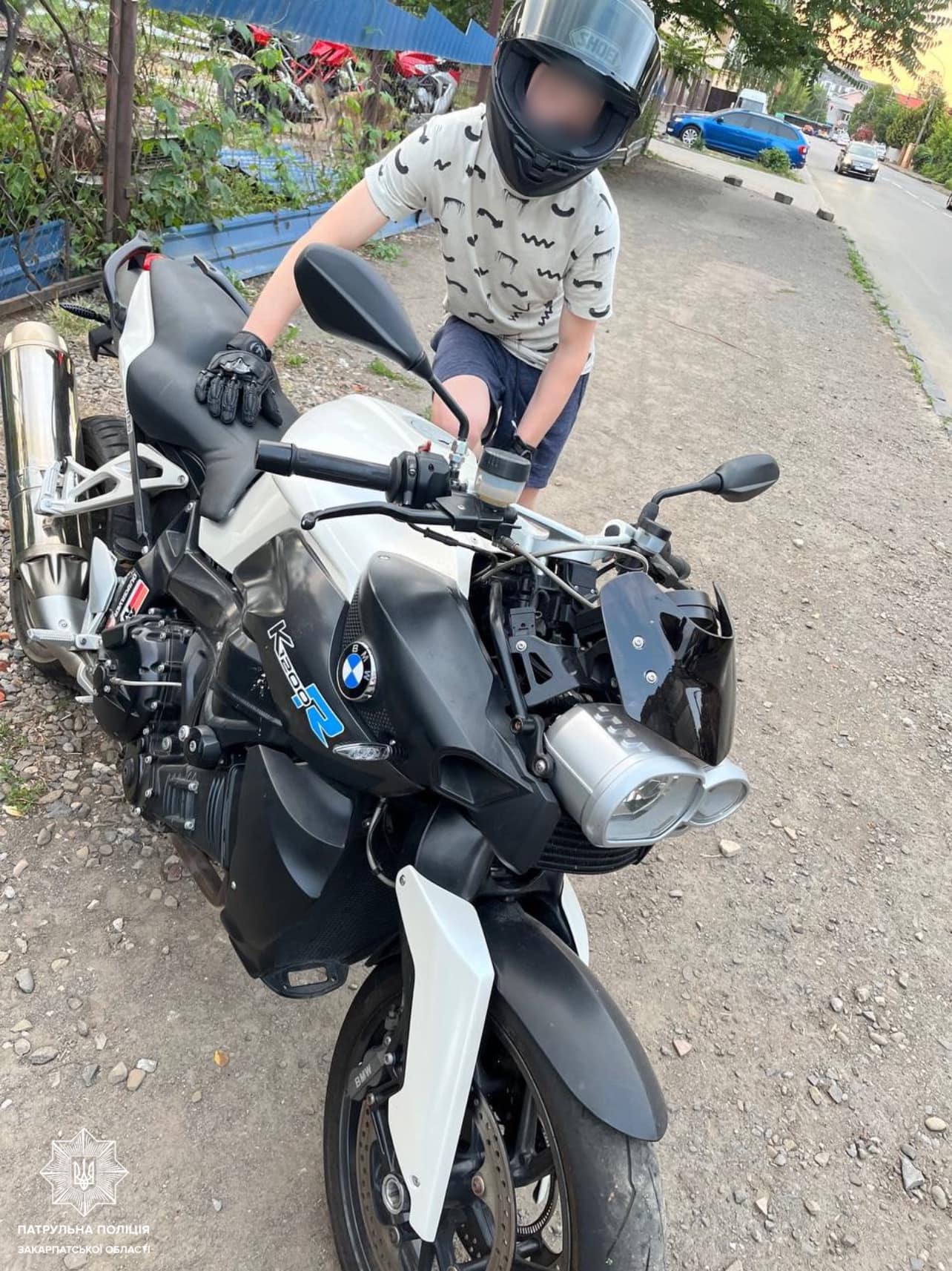 В Ужгороді патрульні виявили у юнака мотоцикл BMW, що перебував у розшуку