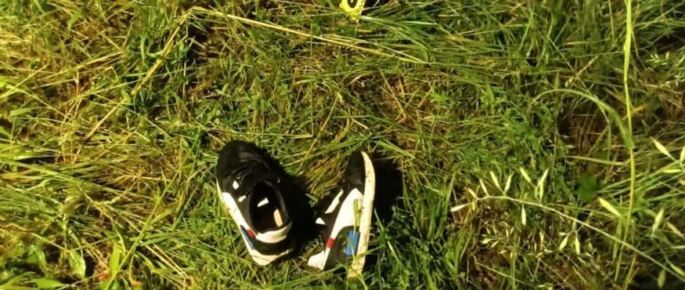 Матір оплакує тіло мертвої донечки: звіряче зґвалтування та вбивство дитини на Прикарпатті (ВІДЕО)